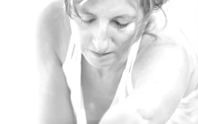 Formation au massage tantrique – Ancrage (1er chakra) & Ouverture du cœur (4ème chakra)